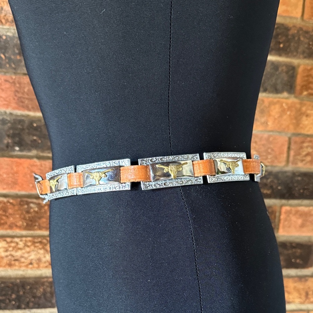 Western Style Brown Leather Belt with Silver‎ Buckle - Picture 2 of 3